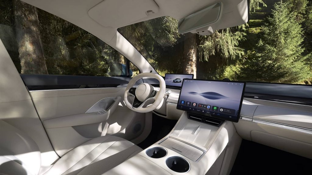 Luxeed R7