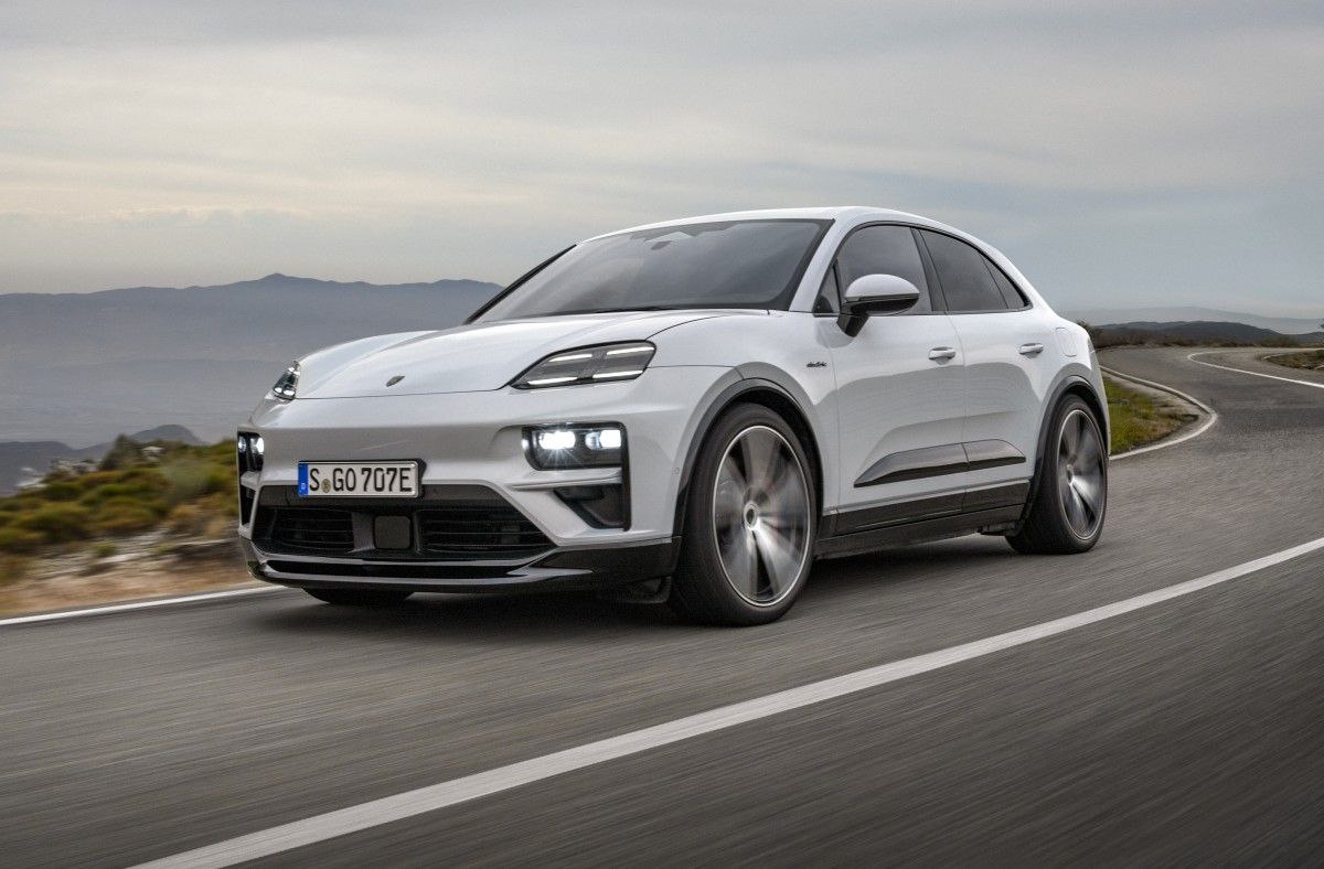 Porsche Macan EV